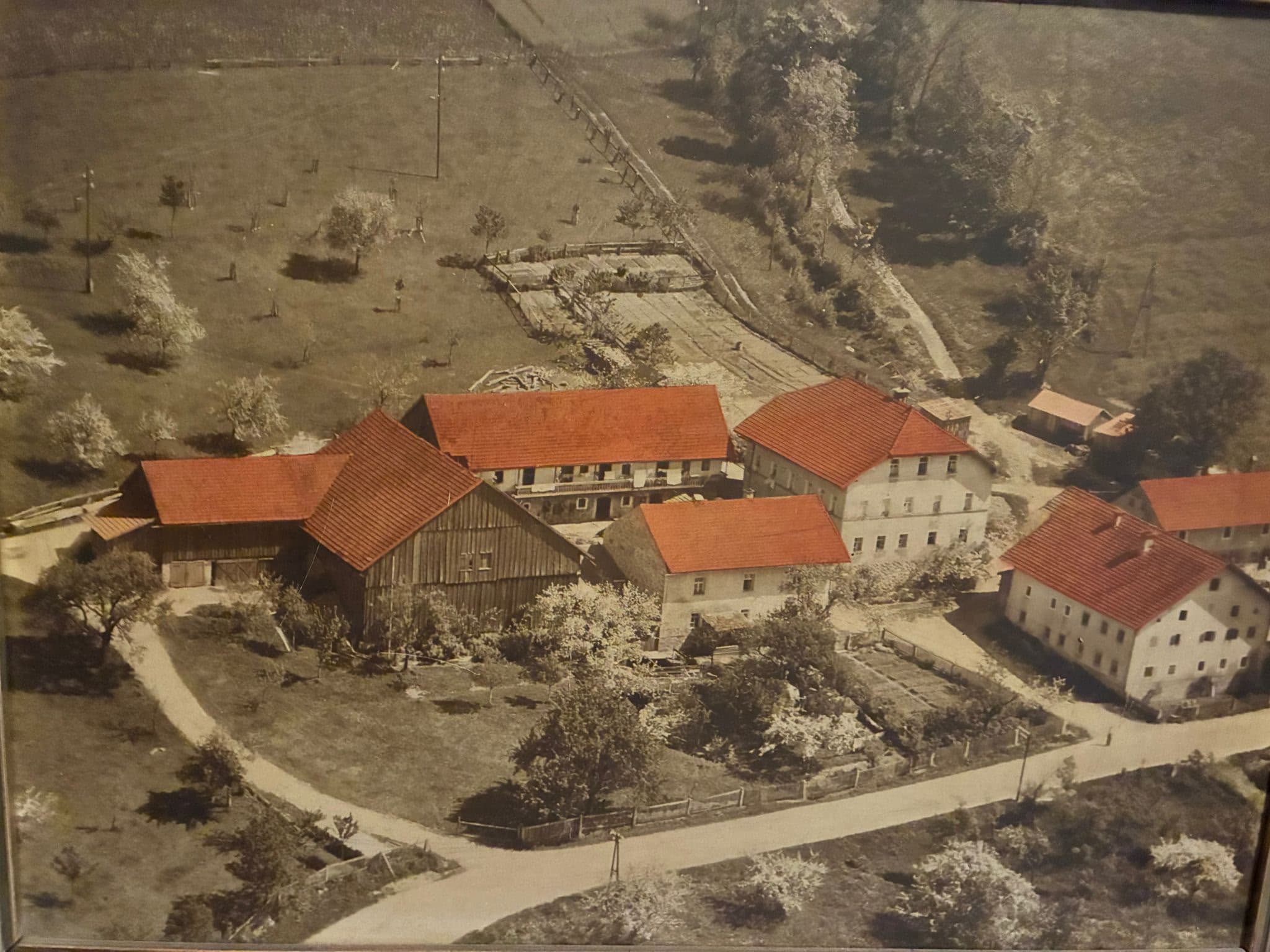 Historisches Bild des Kinateder-Hofes im Bayerischen Wald
